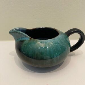 Vintage Blue Mountain Pottery Creamer 5”